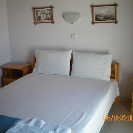 Apartment Studios Castro Toroni